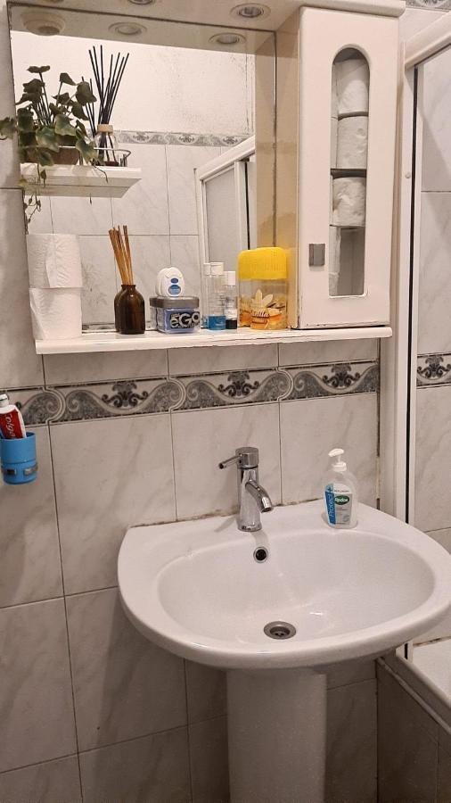 أوديفلاس Lovely Room For Rent المظهر الخارجي الصورة